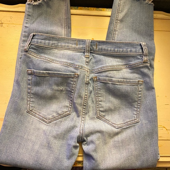Free People distressed cropped jeans sz 25 - Picture 4 of 4